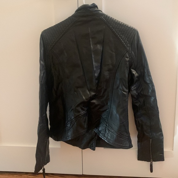 Abercrombie & Fitch jacket, faux leather - Picture 2 of 7